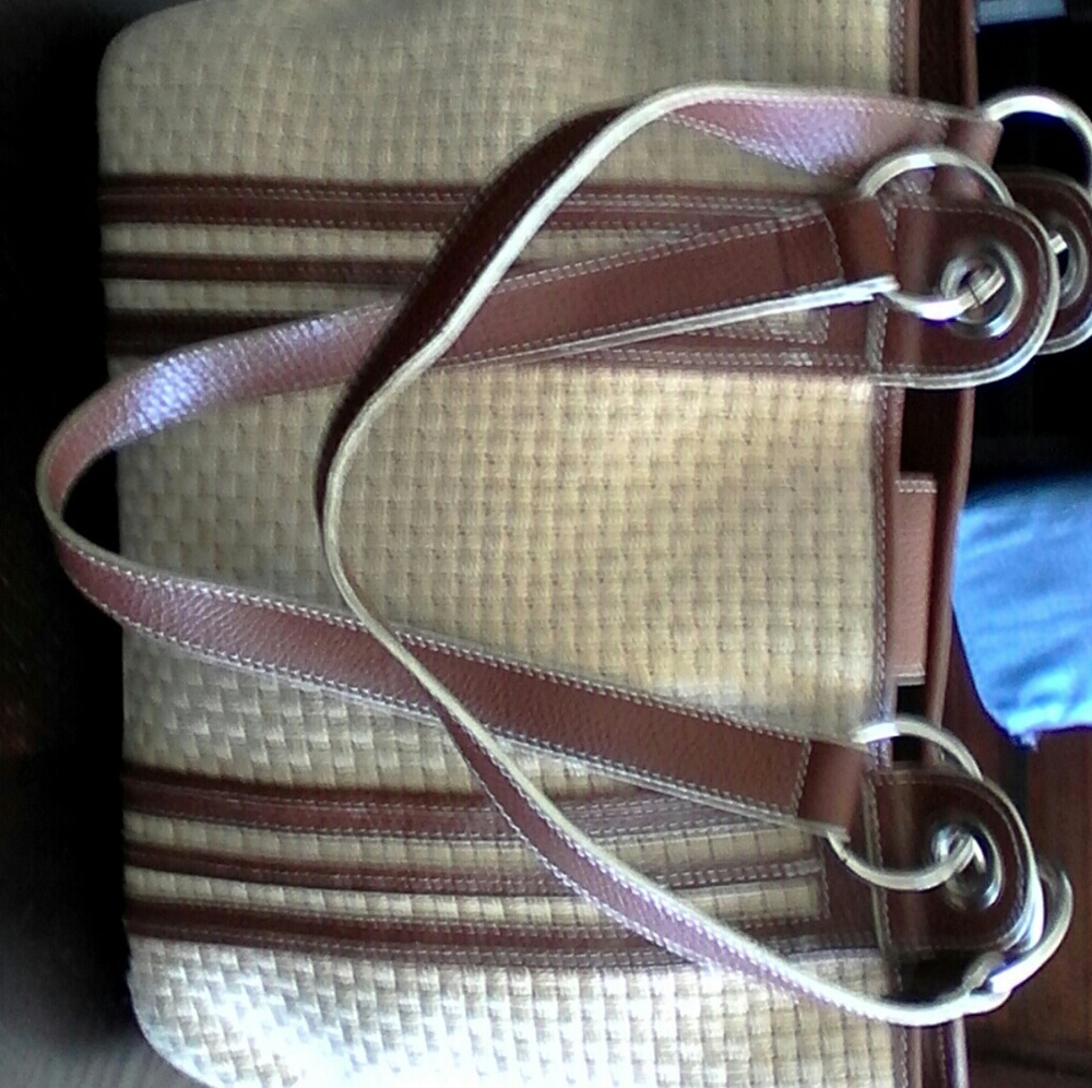 Maxx basketweave bag